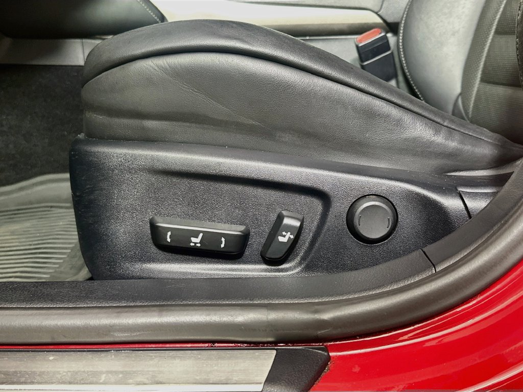 Used 2018 Lexus IS 300 F Sport w/ F Sport Package RWD image 22