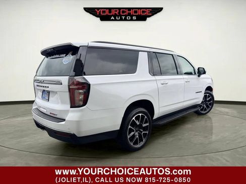 Used 2022 Chevrolet Suburban RST w/ Luxury Package AWD/4WD image 11