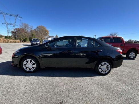 Used 2015 Toyota Corolla S image 6