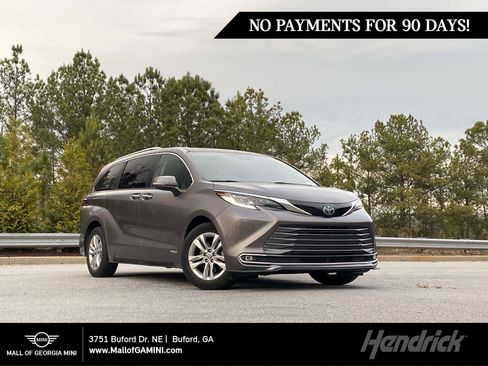 Used 2021 Toyota Sienna Limited image 1