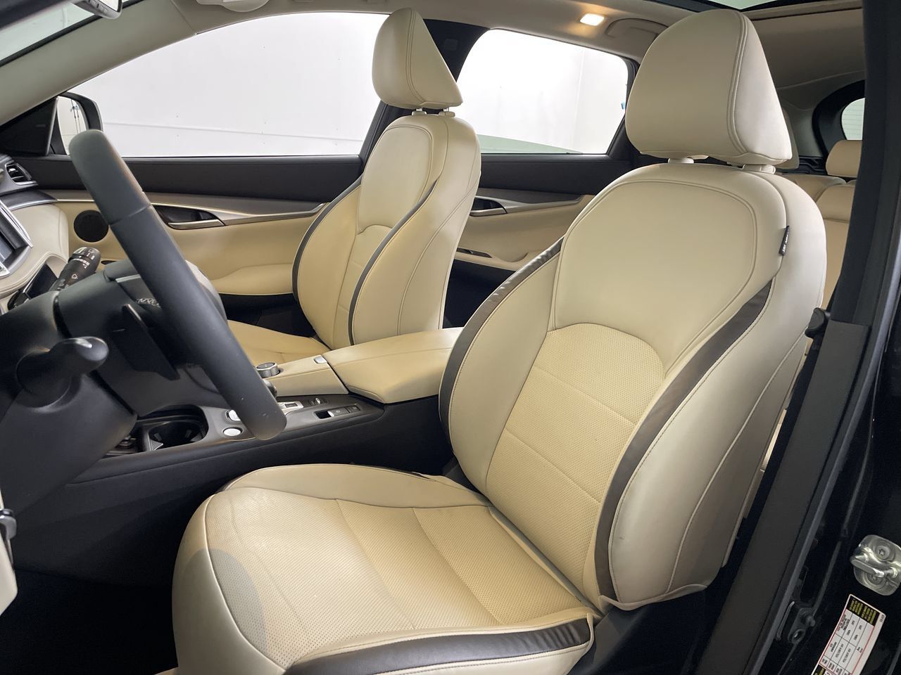 Used 2022 INFINITI QX50 Luxe AWD/4WD image 12