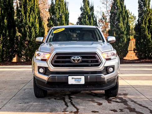 Used 2022 Toyota Tacoma SR5 image 3