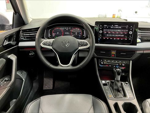 New 2025 Volkswagen Jetta SEL image 15