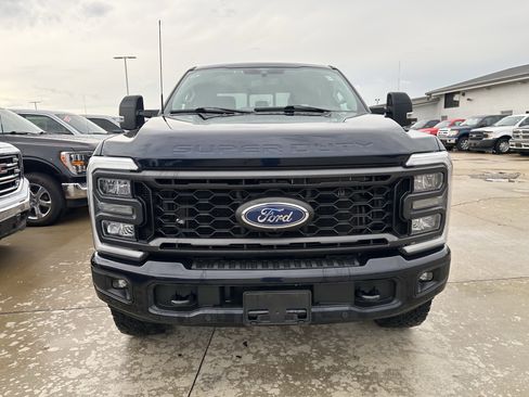 Used 2024 Ford F250 Lariat w/ Lariat Ultimate Package AWD/4WD image 2