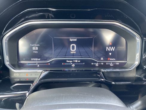 Used 2024 GMC Sierra 1500 SLT image 15