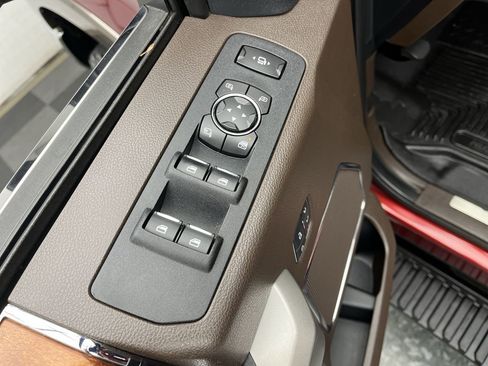 Used 2019 Ford F250 King Ranch w/ Chrome Package image 10