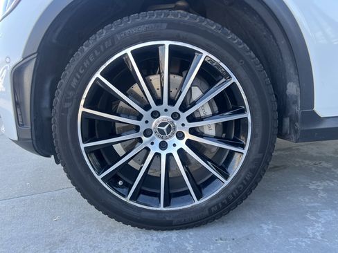 Used 2020 Mercedes-Benz GLC 300 4MATIC Coupe image 10