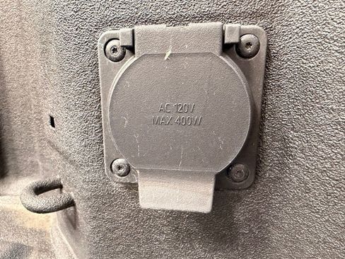 Used 2025 GMC Sierra 1500 AT4 w/ AT4 Premium Package image 11