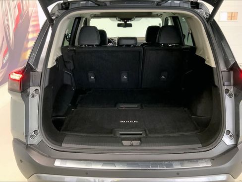 Used 2023 Nissan Rogue SL w/ SL Premium Package image 18