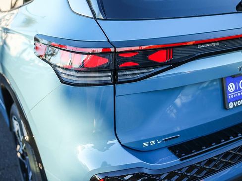 New 2026 Volkswagen Tiguan SEL R-Line image 9