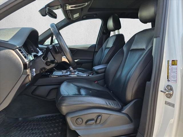 Used 2017 Audi Q7 3.0T Prestige w/ Prestige Package AWD/4WD image 14