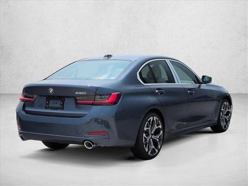 New 2026 BMW 330i Sedan w/ Premium Package RWD image 2
