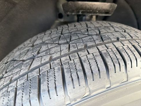 Used 2026 Chevrolet Equinox LT FWD image 11