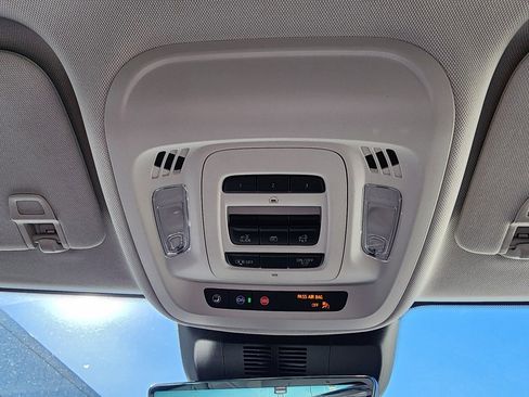 New 2026 Buick Envision Avenir image 38