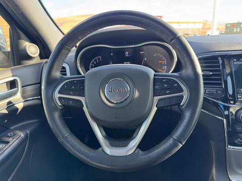 Used 2022 Jeep Grand Cherokee Limited image 26