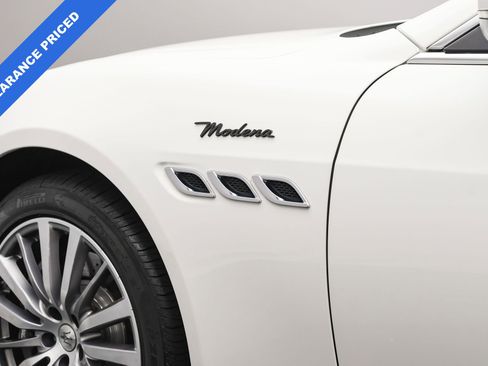 Used 2022 Maserati Quattroporte Modena Q4 image 34