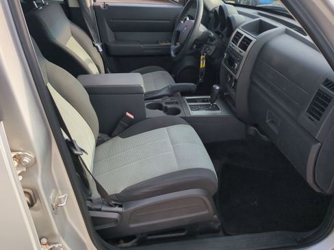Used 2007 Dodge Nitro SXT image 21