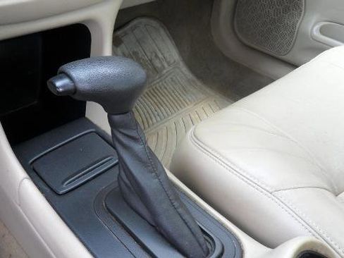 Used 2004 Chevrolet Impala LS w/ Preferred Equipment Group image 21