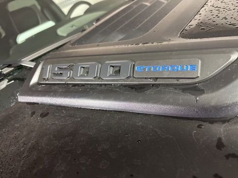 New 2026 RAM 1500 Laramie w/ Night Edition AWD/4WD image 17