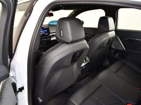 Used 2025 BMW 530i xDrive image 47