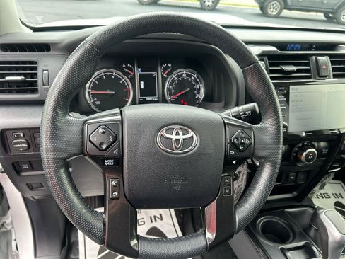 Used 2024 Toyota 4Runner TRD Off-Road Premium w/ Off Road Premium Plus Package AWD/4WD image 15