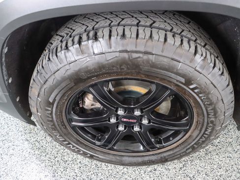 Used 2021 GMC Acadia AT4 w/ Trailering Package image 11