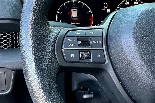 Used 2025 Honda CR-V LX image 11