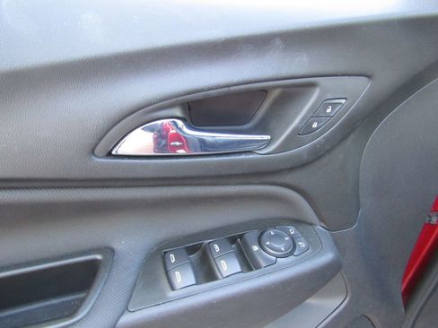 Used 2024 Chevrolet Equinox RS w/ RS Leather Package image 11