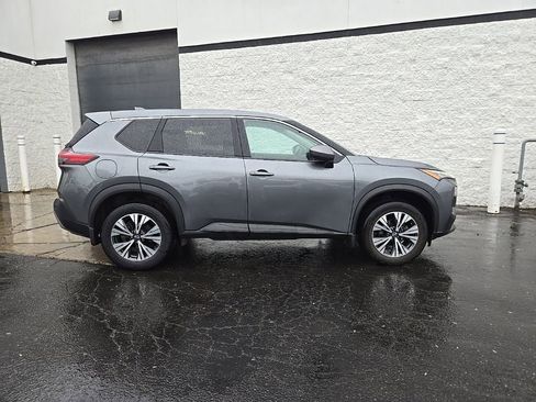 Used 2023 Nissan Rogue SV AWD/4WD image 6