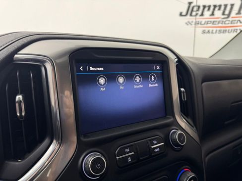 Used 2021 Chevrolet Silverado 1500 RST w/ All Star Edition Plus AWD/4WD image 17