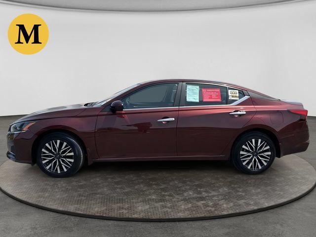Certified 2023 Nissan Altima 2.5 SV AWD/4WD image 2