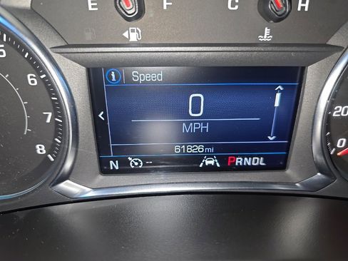 Used 2021 Chevrolet Equinox LT w/ Driver Convenience Package image 9