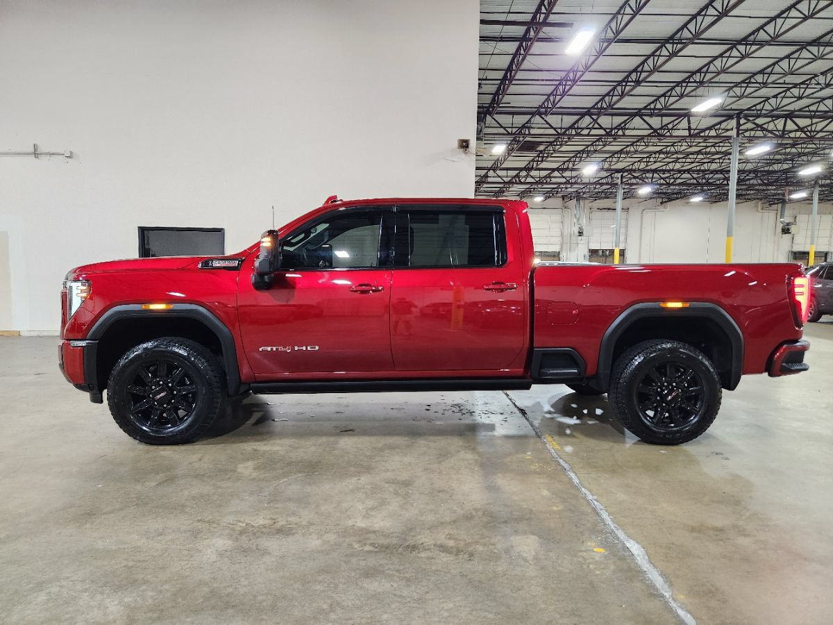 Used 2024 GMC Sierra 2500 AT4 w/ AT4 Premium Plus Package AWD/4WD image 7