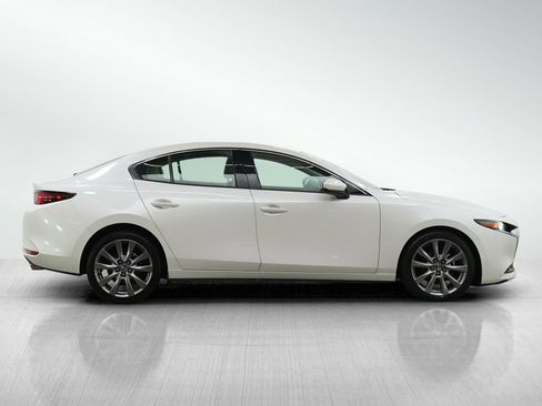 Used 2019 MAZDA MAZDA3 Sedan FWD image 6