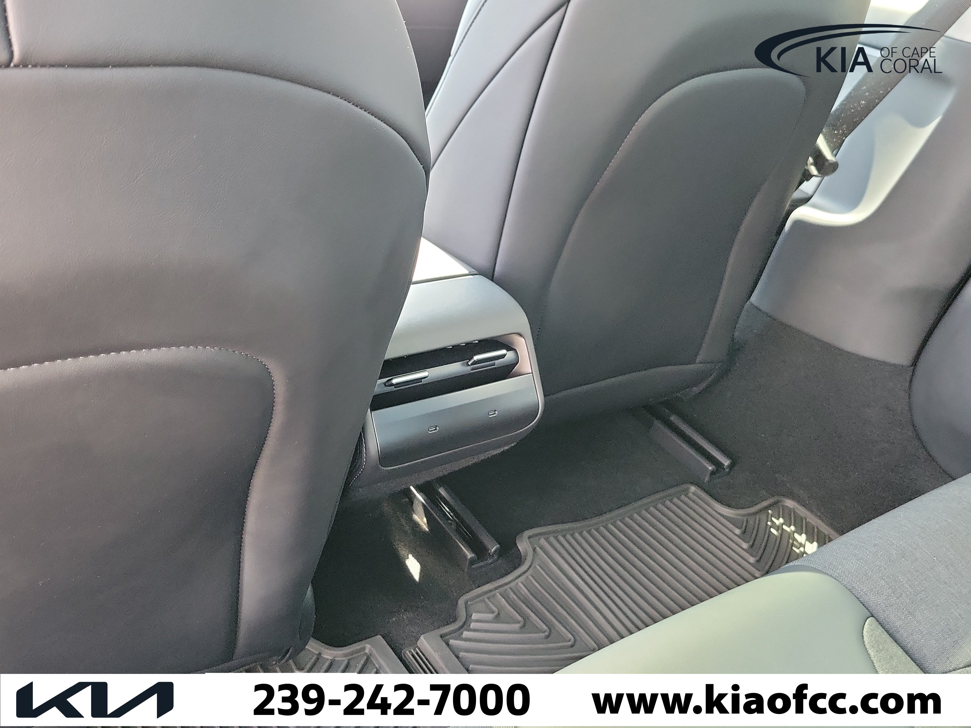 Used 2025 Tesla Model 3 Long Range RWD image 13