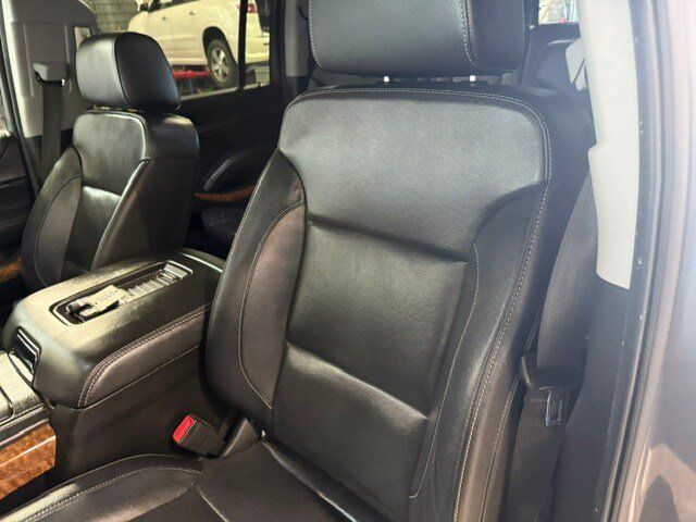 Used 2018 Chevrolet Suburban Premier AWD/4WD image 53