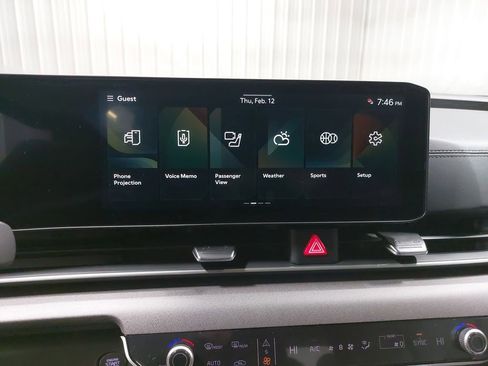 New 2026 Kia Carnival EX FWD image 24