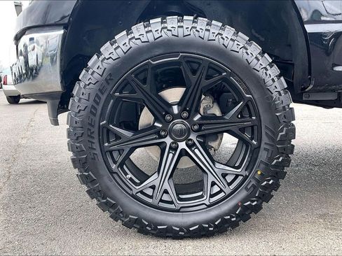 Used 2022 Ford F150 XLT w/ XTR Package image 34