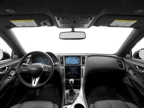 Used 2017 INFINITI Q60 Red Sport 400 image 11