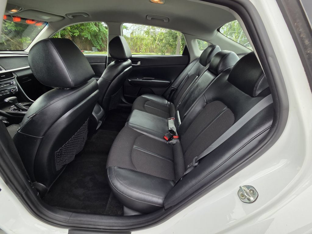 Used 2019 Kia Optima S FWD image 8