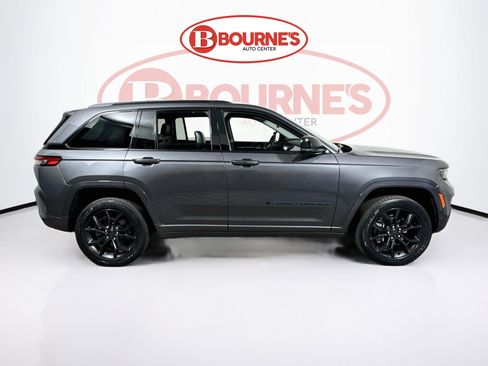 Used 2024 Jeep Grand Cherokee Limited 4xe AWD/4WD image 10