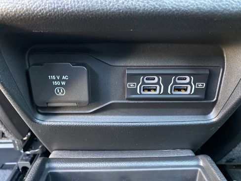 New 2025 Jeep Grand Cherokee L Limited w/ Black Appearance Package image 23