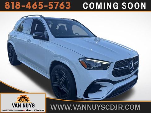 Used 2024 Mercedes-Benz GLE 350 4MATIC w/ AMG Line Exterior image 1