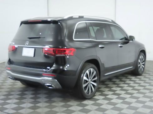 Certified 2022 Mercedes-Benz GLB 250 image 5