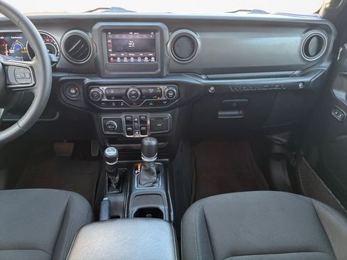 Used 2023 Jeep Wrangler Sport S image 3