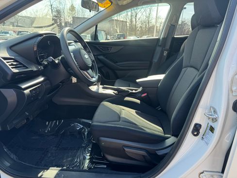 Used 2023 Subaru Crosstrek 2.0i image 9