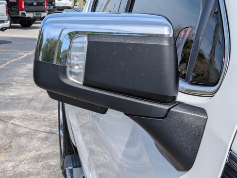 Used 2023 GMC Sierra 1500 SLT w/ SLT Premium Plus Package image 11