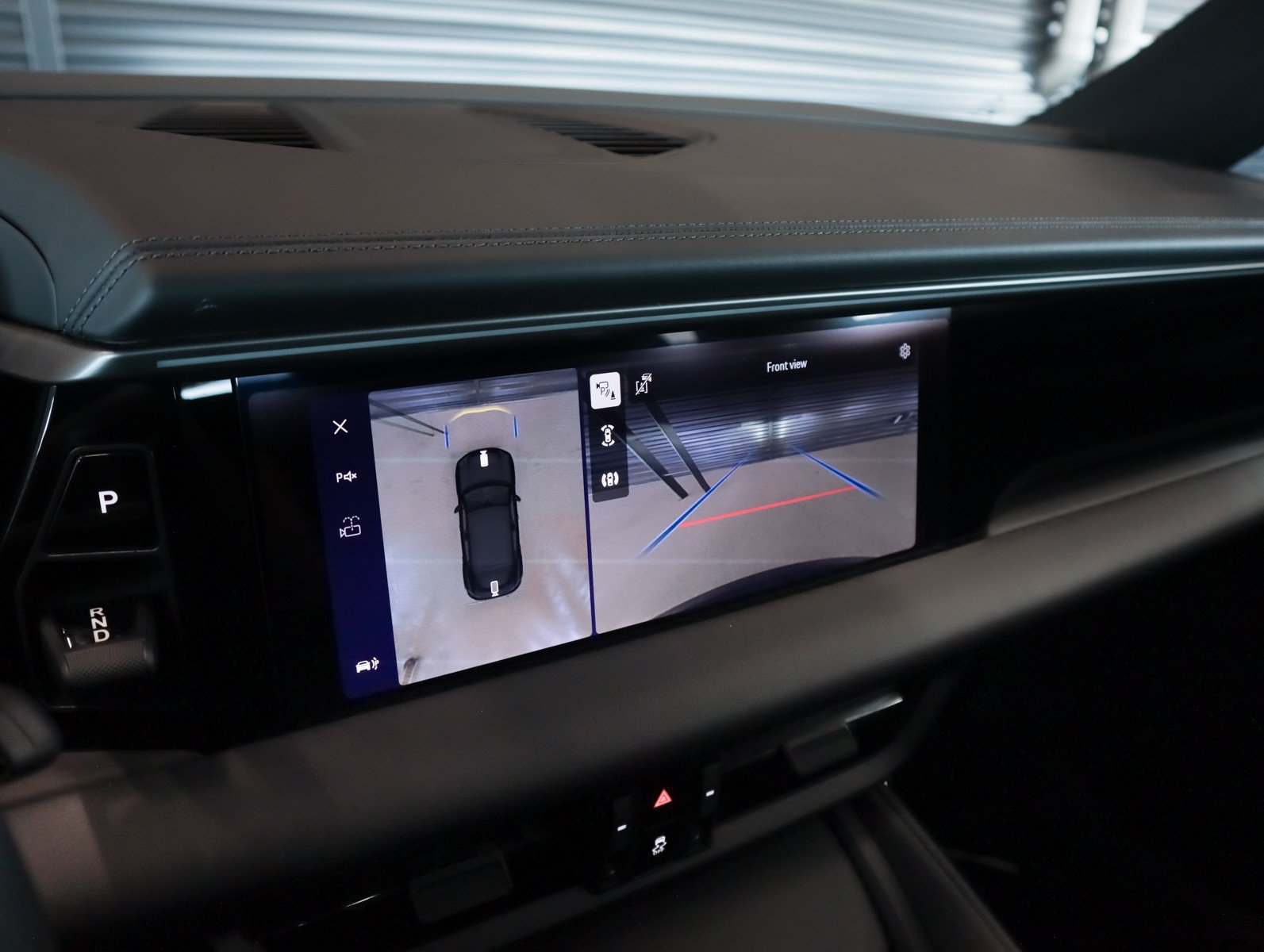 Certified 2026 Porsche Macan Electric RWD image 22