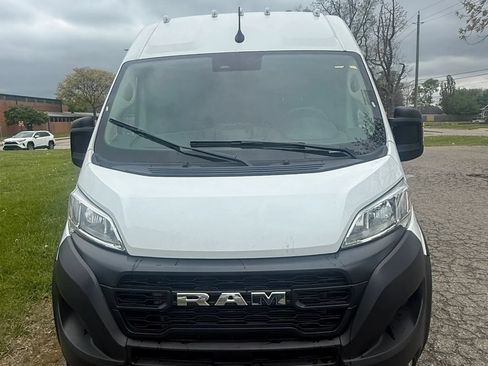 Used 2026 RAM ProMaster 2500 w/ Convenience Group FWD image 2