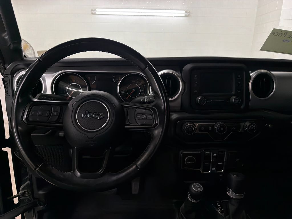 Used 2021 Jeep Gladiator Sport AWD/4WD image 7